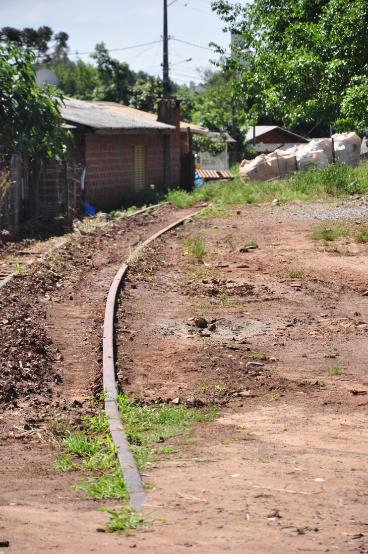 Conflito habitacional na área de domínio da Beira-Trilhos iniciou há cerca de quatro décadas. (Foto: Gerson Lopes/ON)