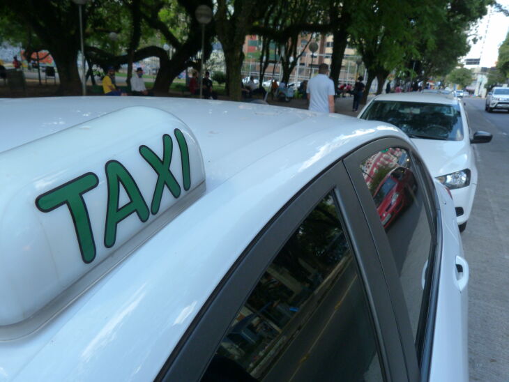 No final do mês acontece a repescagem para o pagamento dos taxistas cadastrados fora do prazo inicial. (Foto: Gerson Lopes/ON)