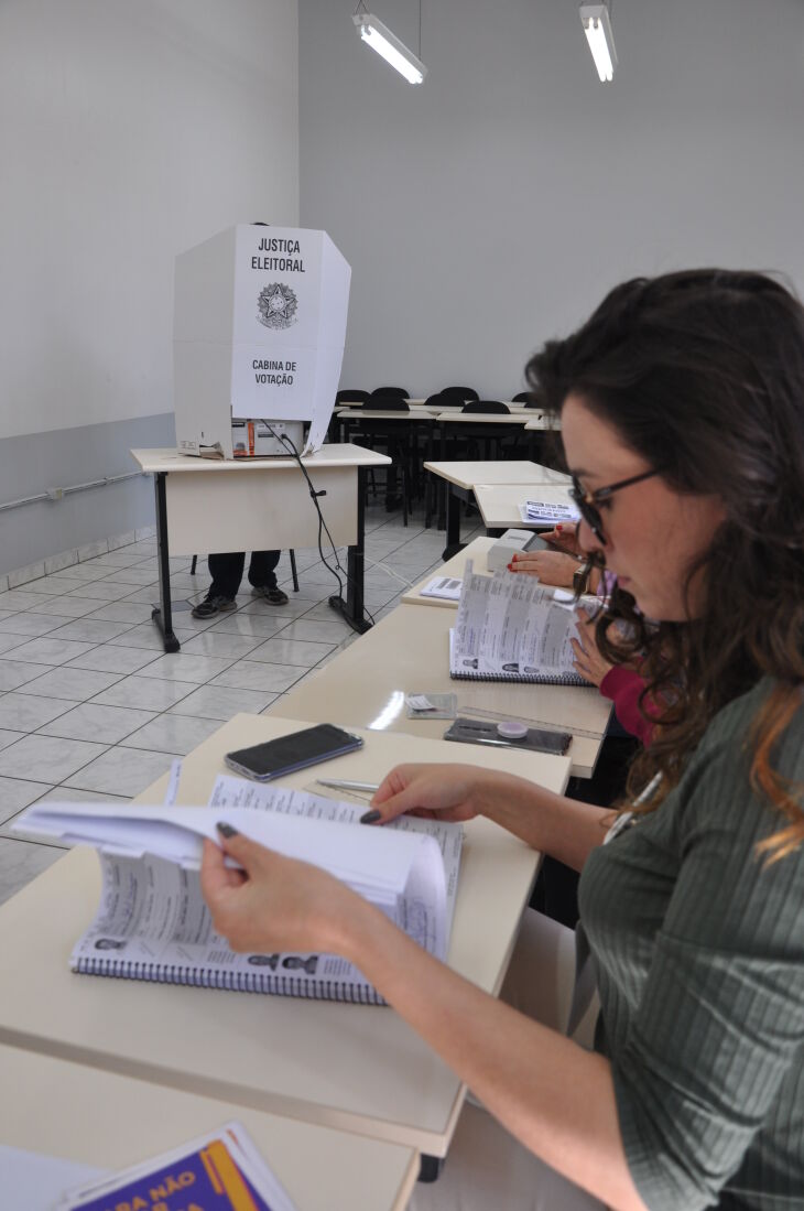 Dos 44 deputados estaduais que concorreram à reeleição, 31 saíram vitoriosos das urnas no domingo (2). (Foto: Gerson Lopes/ON)