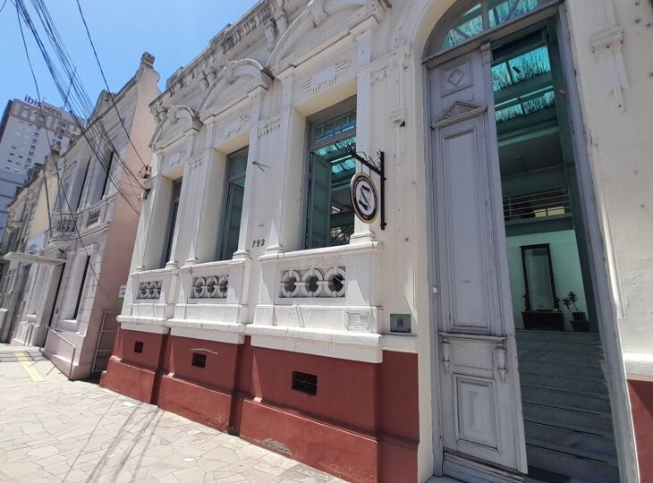 O evento acontece hoje às 19 horas na sede da Academia Passo-Fundense de Letras. (Foto: Divulgação)