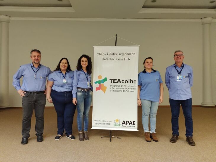 Equipe Centro Regional de Referência em TEA. (Foto: Daniela Cenci/Ascom APAE de Passo Fundo)