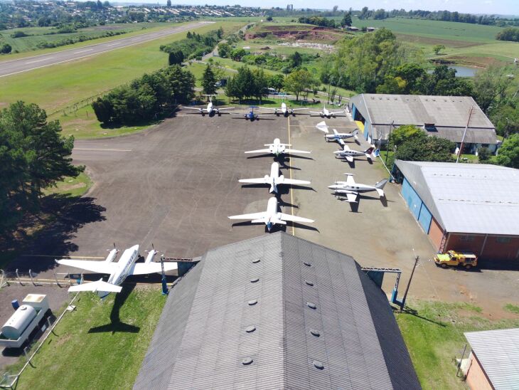 Aviação executiva parqueada em Carazinho   Fotos – Divulgação-AC