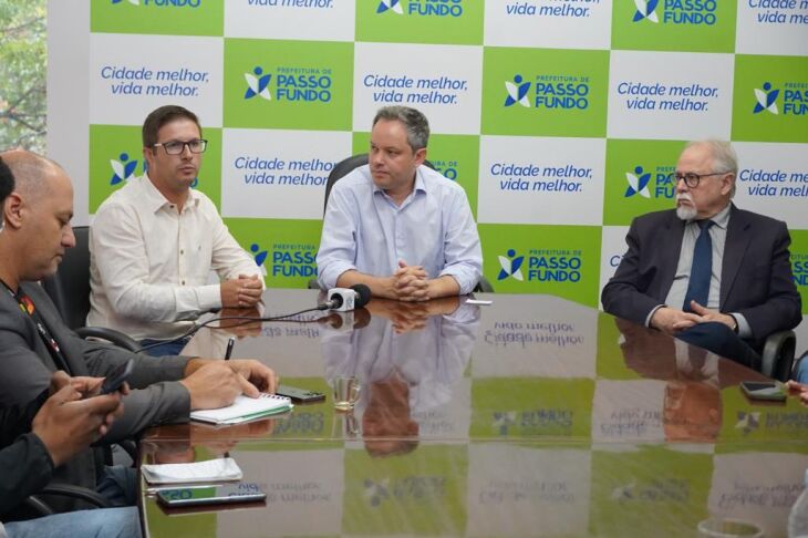 Anúncio foi feito durante coletiva na manhã desta quinta-feira - Foto Michel Sanderi - PMPF