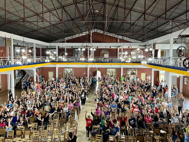 Professores votaram proposta do executivo em assembleia na quinta-feira - FOTO CMP