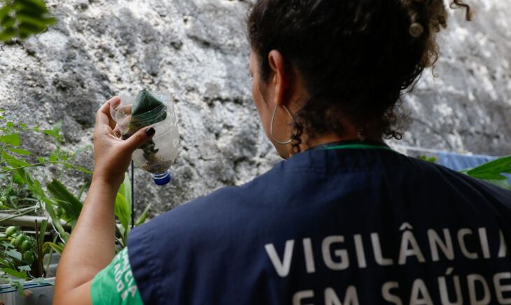 Vigilância: a luta continua  -- Foto – Fernando Frazão-Agência Brasil