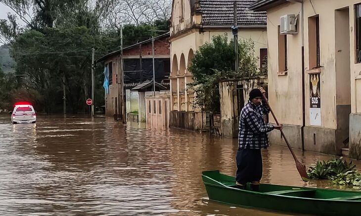 As chuvas muito acima da média causaram destruição e morte em diversas cidades do Estado. Foto: Governo do Estado