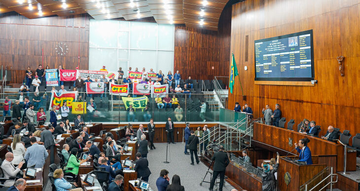 Votação ocorreu no início da noite de terça-feira