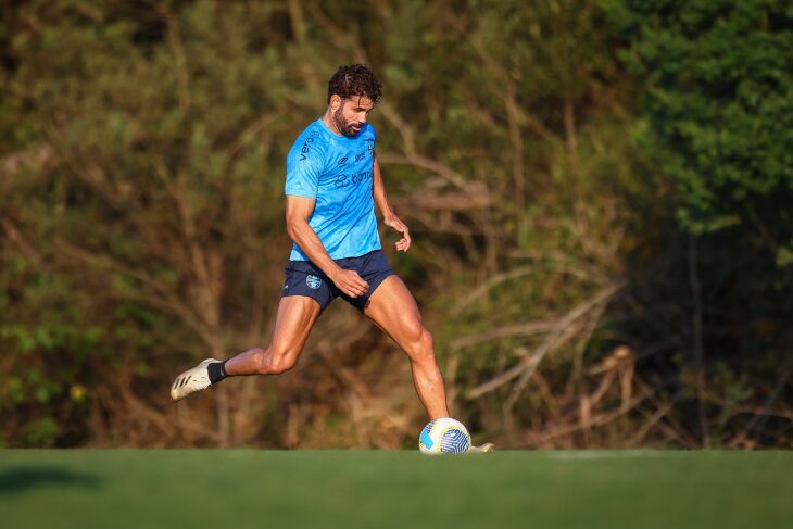 Recuperado, Diego Costa entrou na partida diante do Corinthians - Foto – Lucas Uebel-GFBPA