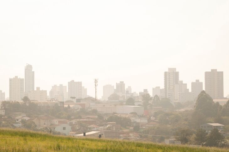 Baixa visibilidade: Passo Fundo encoberta pela camada de fumaça - Foto – Roberto Sander-Especial ON