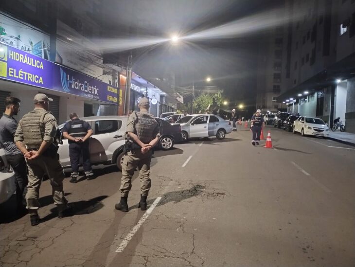 Operação aconteceu na rua General Canabarro, centro - Foto PMPF