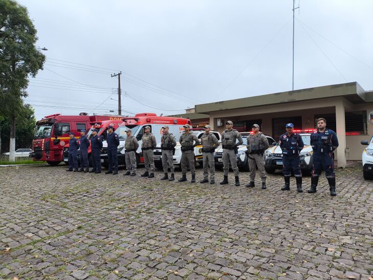 Homenagem aconteceu na manhã deste domingo, no quartel do 3º RPMon