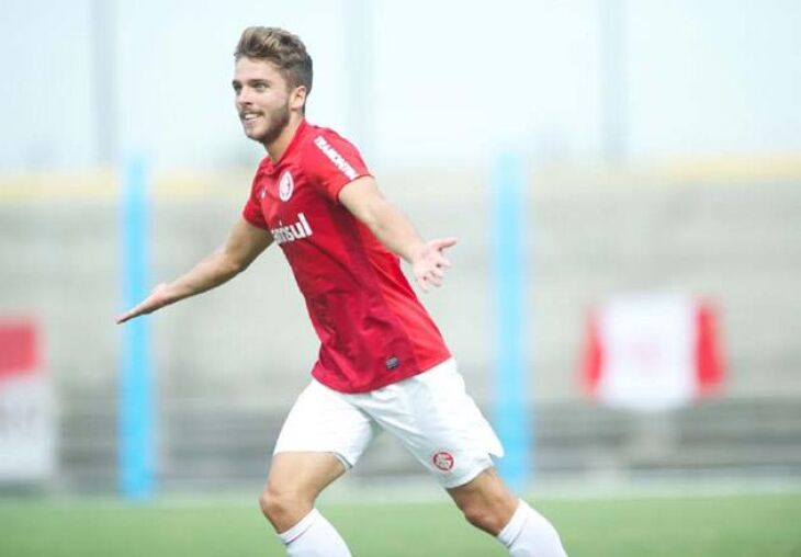 Claudio Winck marcou o primeiro gol do Gauchão