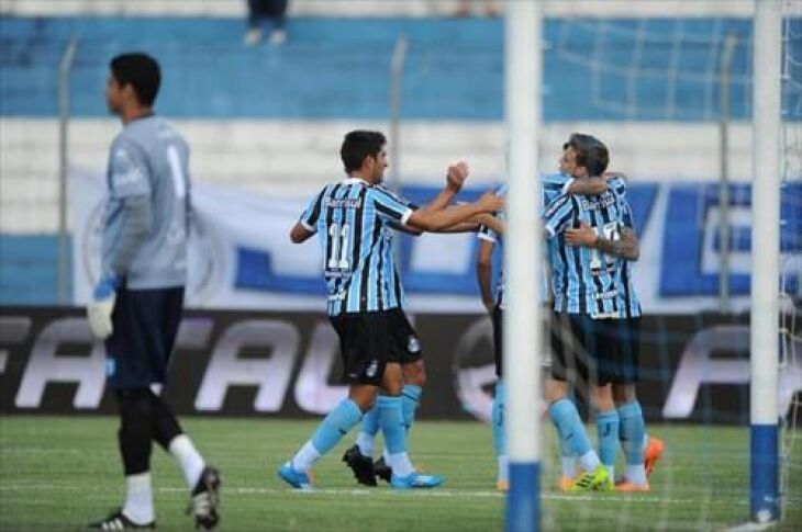 Tricolor segue na liderança do grupo 2