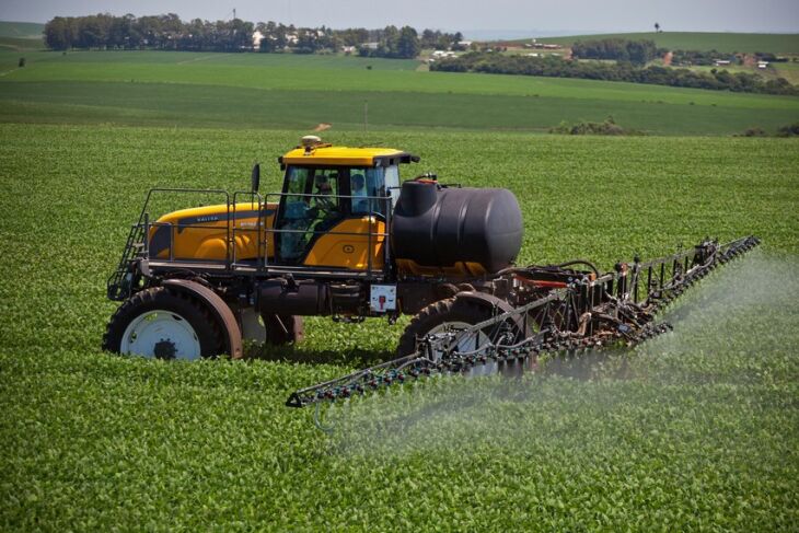 Aumento do uso de agrotóxicos também foi registrado no restante do Brasil