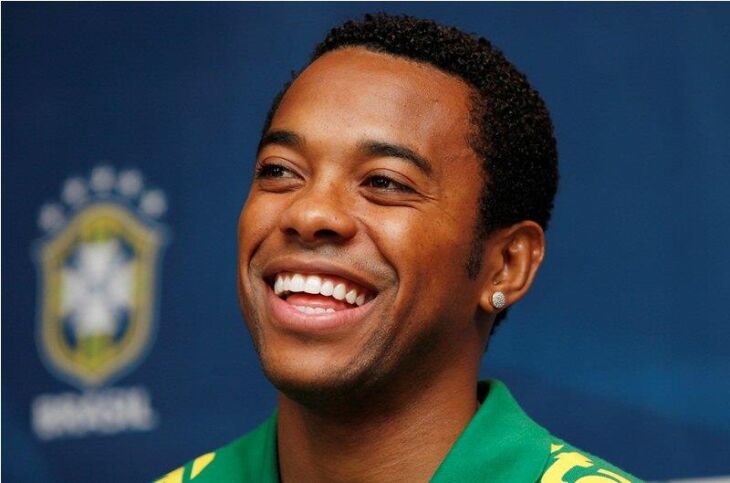 Robinho foi convocado domingo