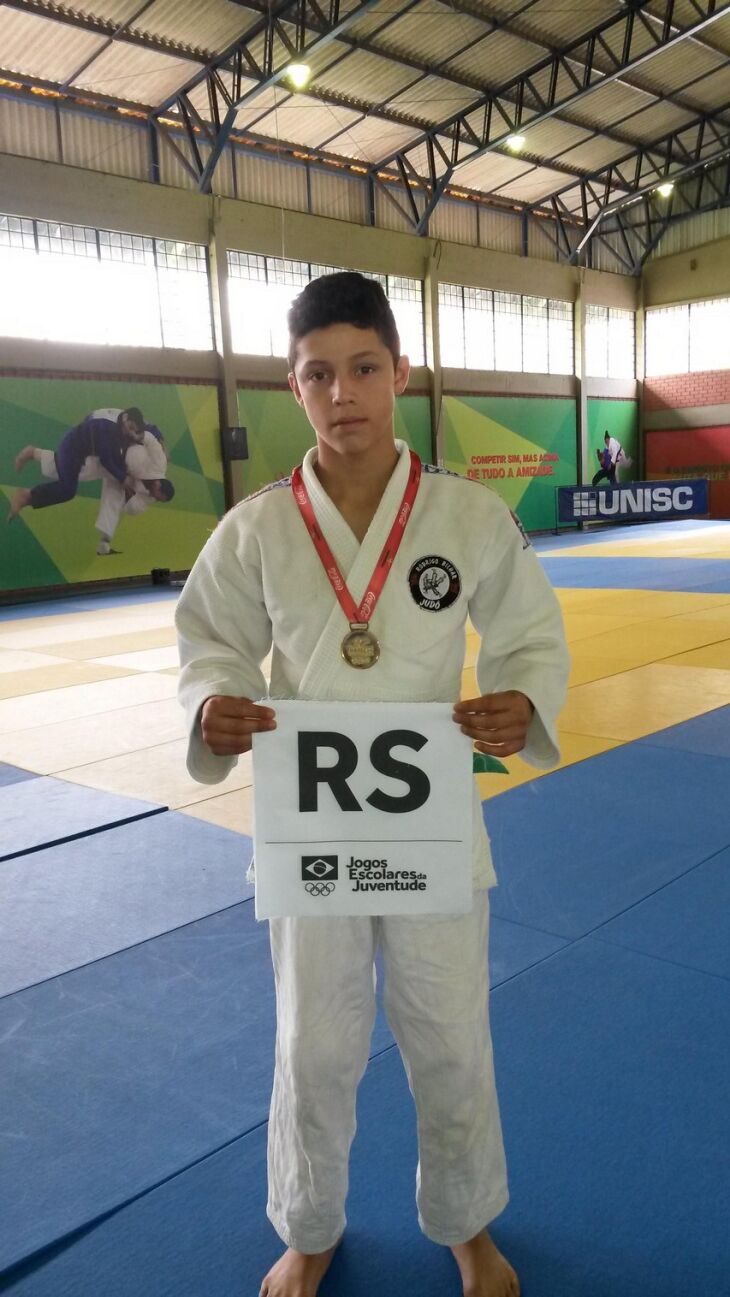 Atleta representa a Escola Eloy Pinheiro Machado