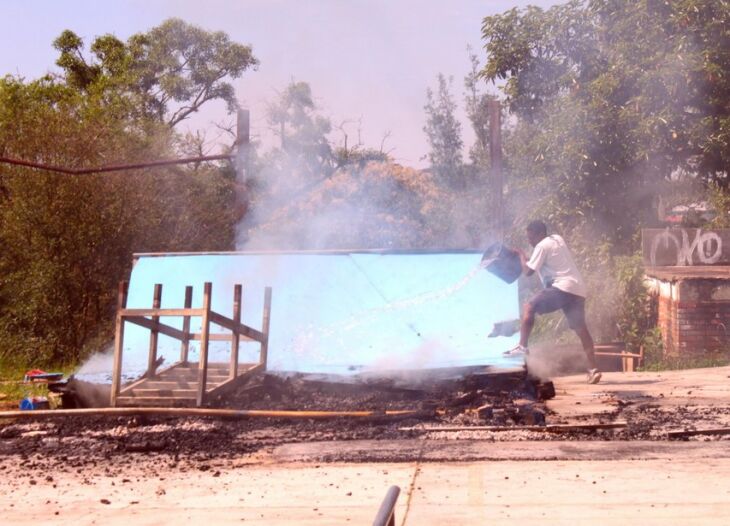 Incêndio destruiu obstáculos de skate na Gare construídos para os atletas treinarem em Passo Fundo