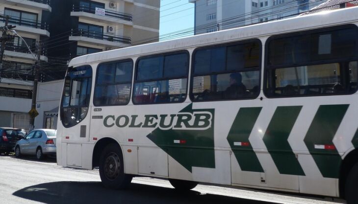 Algumas linhas de ônibus terão itinerário estendido até os cemitérios