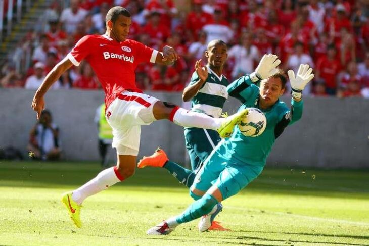 Vitória veio contra forte marcação do Goiás