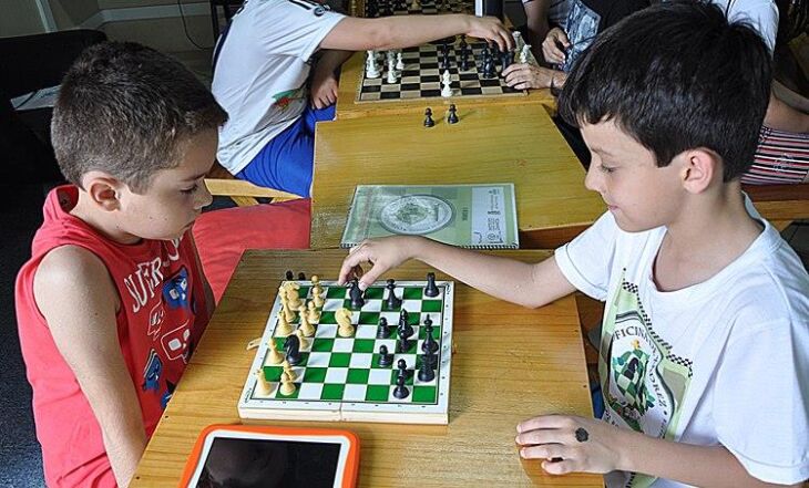 Oficina de Xadrez participará do campeonato