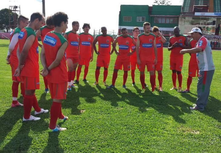 O bom tempo deste sábado colaborou durante os treinamentos no Estádio Vermelhão da Serra