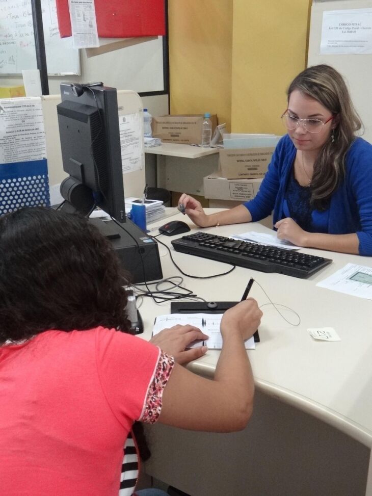 Na manhã desta quinta-feira (15), 40 senhas foram distribuídas, mas algumas pessoas que procuraram atendimento mais tarde tiveram que retornar para casa