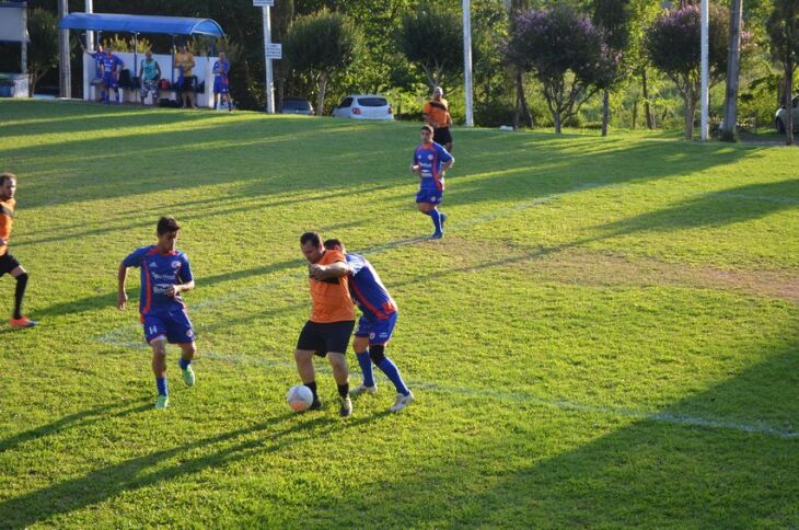 CR Juvenil: campos na sede na Roselândia