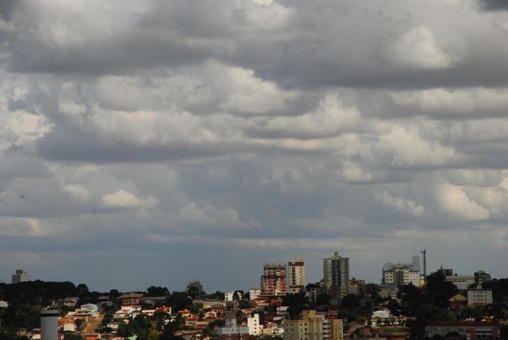 Sexta-feira ainda será de nebulosidade e áreas de instabilidade