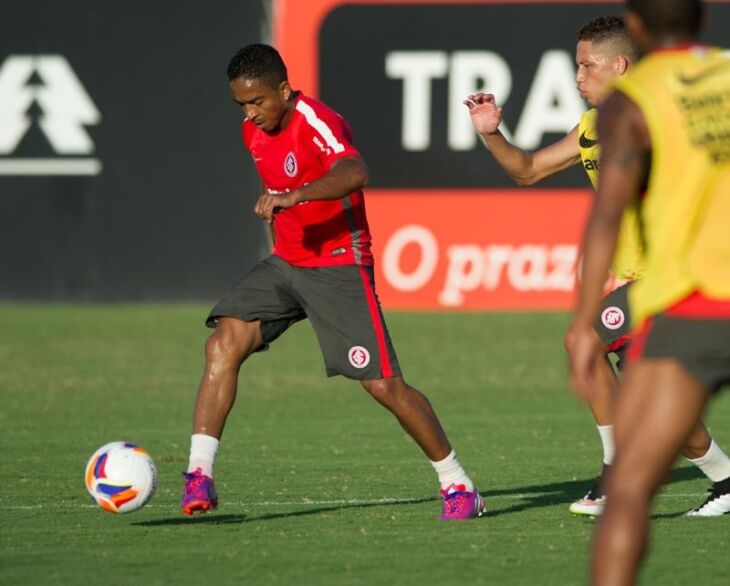 Jorge Henrique joga em Pelotas