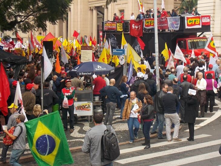 Entidades realizaram quatro manifestações contra projeto de lei