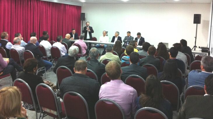 Durante a prestação de contas do deputado Juliano Roso, o vereador Alex Necker (PCdoB) reforçou a importância política do parlamentar para o município de Passo Fundo e a região