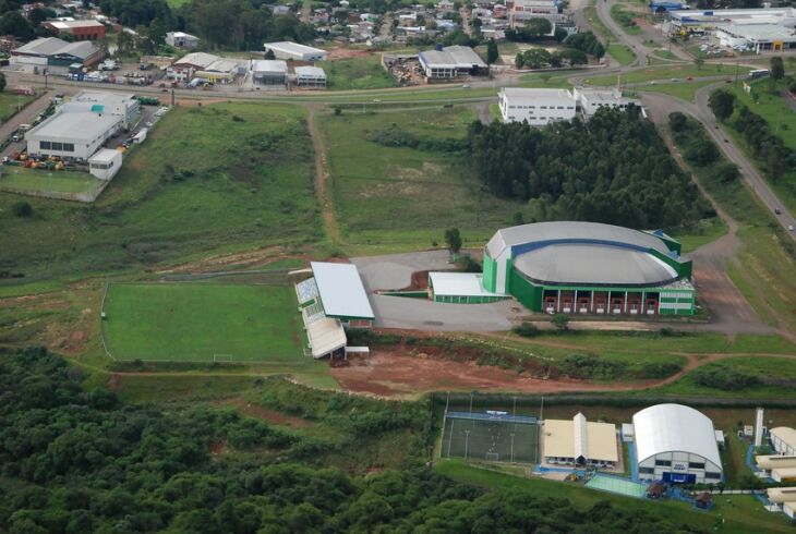 Complexo BSBIOS: Arena Wolmar Salton e Ginásio Teixeirinha