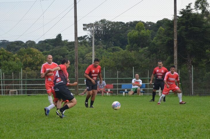 Semifinalisas: Mega Atacado e Capão Bonito