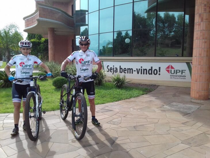 Ciclistas da UPF participam da competição com novos uniformes