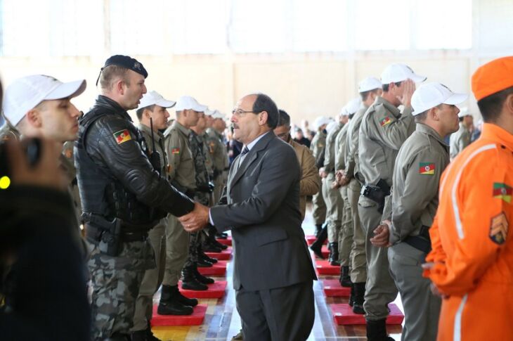 O governador enfatizou o orgulho que o Rio Grande do Sul tem da instituição Brigada Militar, que está nas ruas diariamente combatendo o crime e defendendo a sociedade