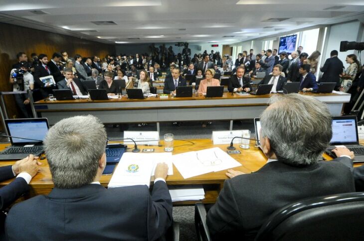 A previsão é que a votação do impeachment ocorra pelo painel eletrônico, sem a chamada nominal dos senadores