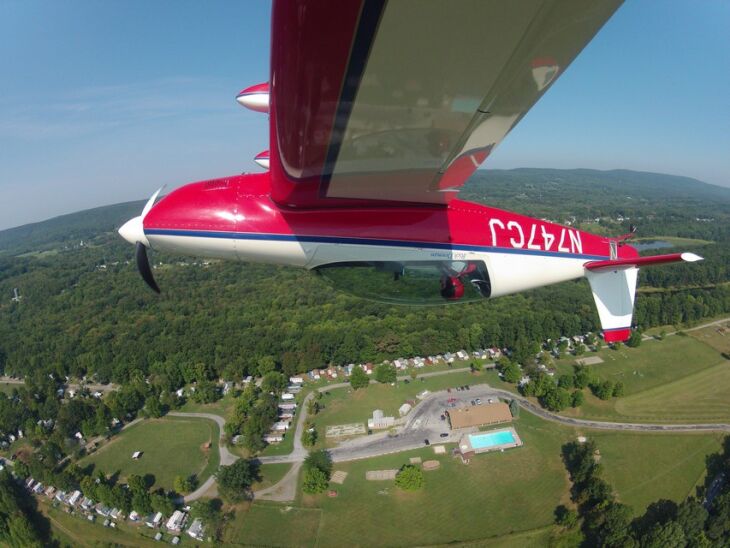 Extra 300: um dos aviões acrobáticos do evento