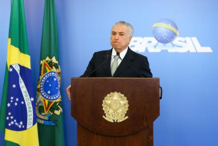 O  presidente interino da República, Michel Temer, fará, na próxima segunda-feira (20), no Palácio do Planalto, uma reunião com todos os governadores para negociar uma solução para a dívida dos estados