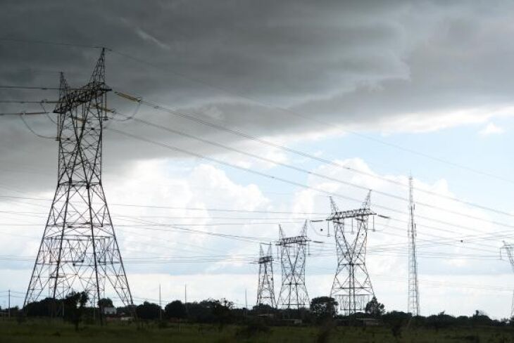 Além de proteger o meio ambiente, o setor tem de ligar dois bilhões de pessoas que ainda não têm energia sob a forma comercial