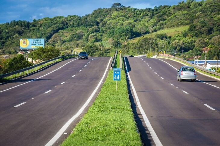 São 15 frentes de trabalho realizando obras e outras 16 fazendo ações de conservação