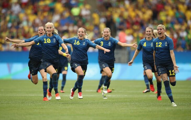 Suecas fazem a festa no Maracanã