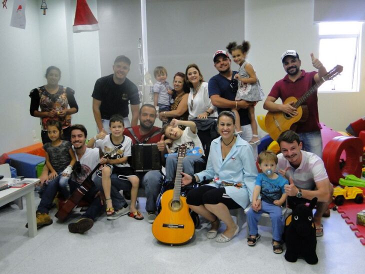 Músicas divertiram a tarde dos pacientes