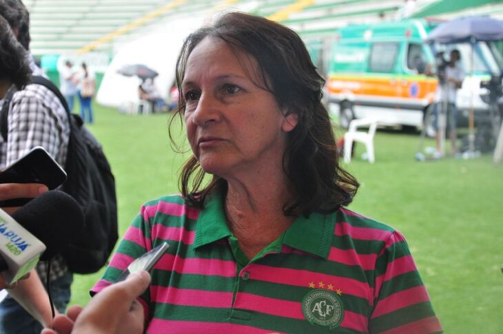 Mãe de Danilo, Iloídes Padilha, deu entrevista coletiva aos jornalistas na tarde dessa sexta-feira (2)