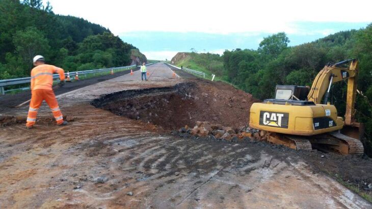 Obras na manhã desta quinta na BR-116