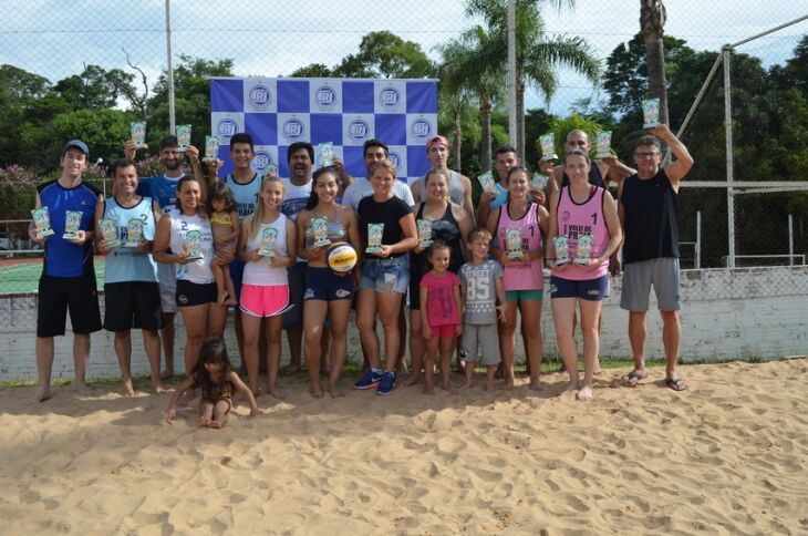 Vôlei de Areia: 34 duplas