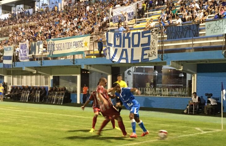 Jogo foi no Estádio do Vale