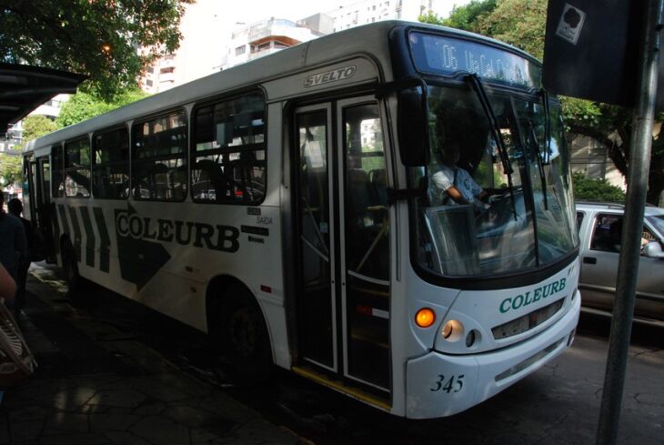 Impasse na negociação do dissídio pode deixar população sem transporte