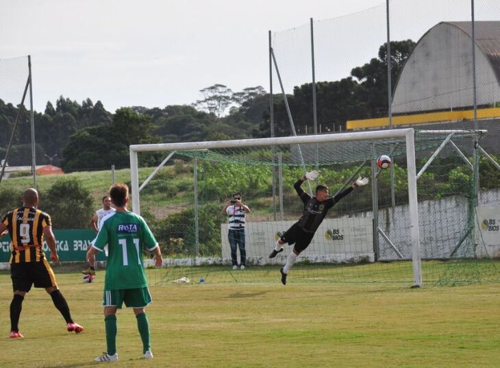 Cadu marcou para o Gaúcho