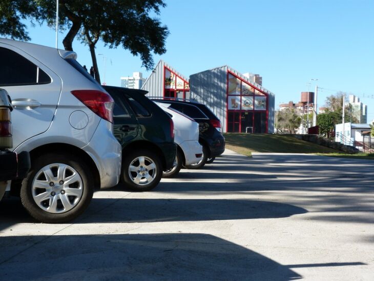 Região próxima a Feira do Produtor vai fazer parte da área azul. Faixas e parquímetros devem ser instalados nos próximos dias