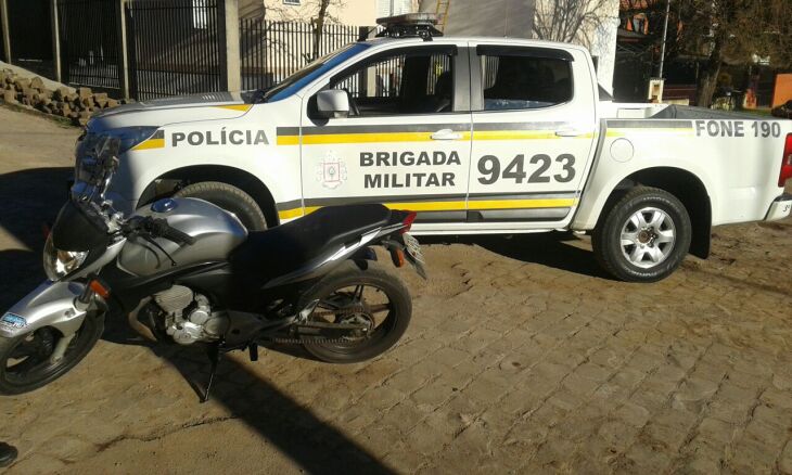 Motocicleta foi recolhida ao pátio do guincho